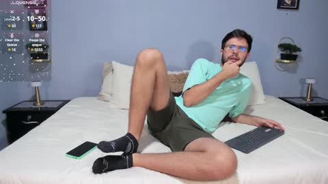 ADAM TAYLOR  ETHAN CAMBAL INDEPENDENT MODELS online show from January 21, 11:02 pm