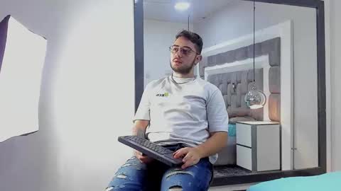 ethan_greys online show from November 27, 5:11 am