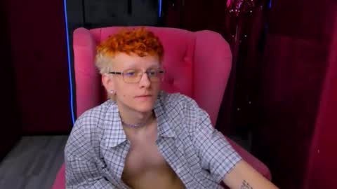 Ethan online show from December 21, 10:23 am