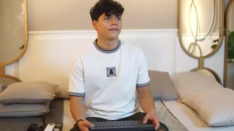 ethan_occonor online show from October 21, 6:55 pm