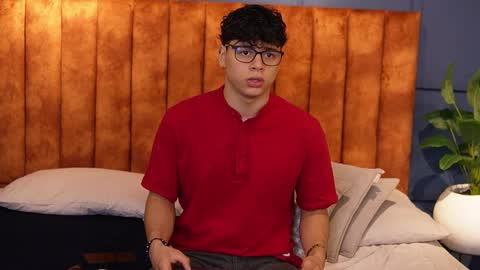 ethan_occonor online show from October 17, 1:04 pm