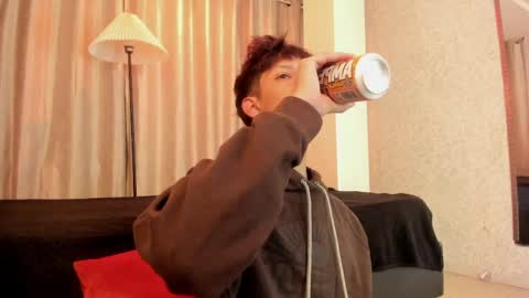 Ethan online show from June 9, 11:34 am