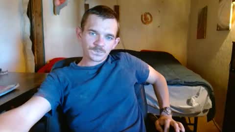 ethansteelexxx2 online show from June 1, 12:55 am