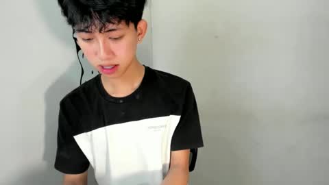 Ethan online show from February 10, 1:03 am