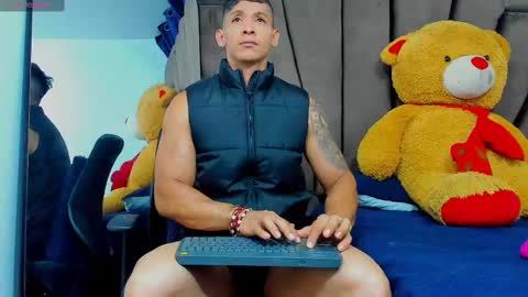   online show from March 4, 1:17 pm