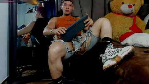   online show from December 18, 2:49 pm