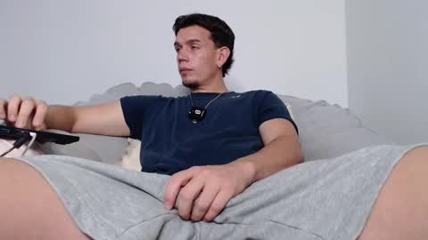 Exi111 online show from October 2, 4:44 pm