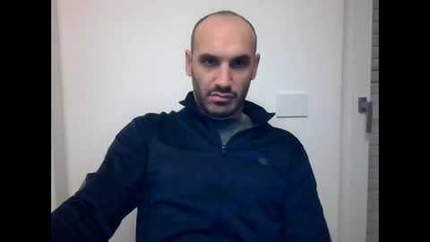 Extro online show from November 18, 3:54 am