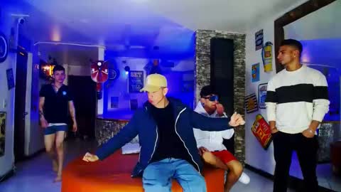 extrangers online show from January 6, 12:02 pm