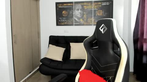 Fabian arango online show from April 17, 4:53 pm