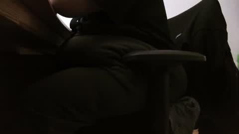 Snapshot of fat_bubble chatting on December 7, 5:42 pm Fat Bernd online show from December 7, 5:42 pm