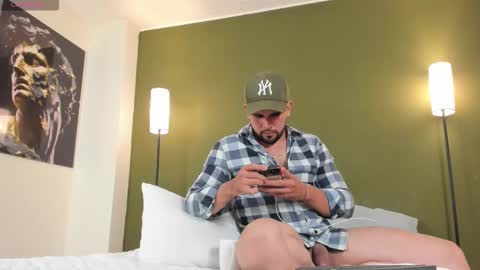 M A T  T E O online show from February 25, 3:07 am