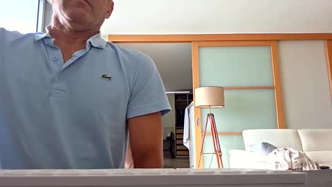 Snapshot of fdavoudi chatting on September 10, 9:24 pm Miami Persian online show from September 10, 9:24 pm