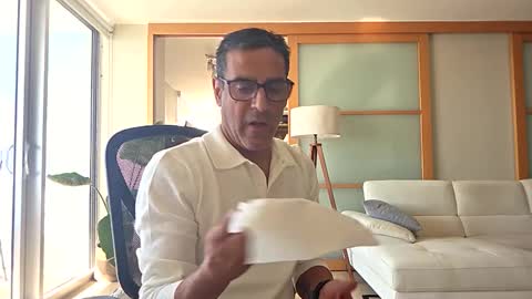 Snapshot of fdavoudi chatting on October 31, 7:28 pm Miami Persian online show from October 31, 7:28 pm