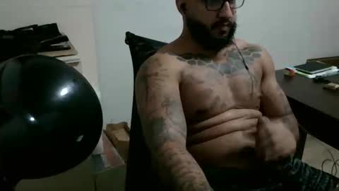 felipehernandes online show from May 10, 3:19 am