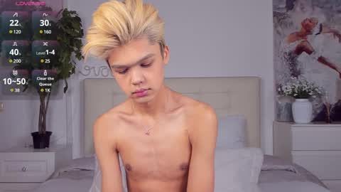 Felix online show from March 4, 5:24 pm