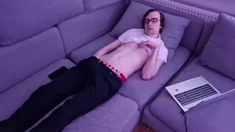 felixsagg online show from July 6, 3:14 pm
