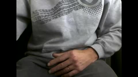 fifi010203 online show from November 7, 5:55 am