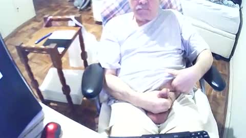 filhober online show from November 27, 1:31 am