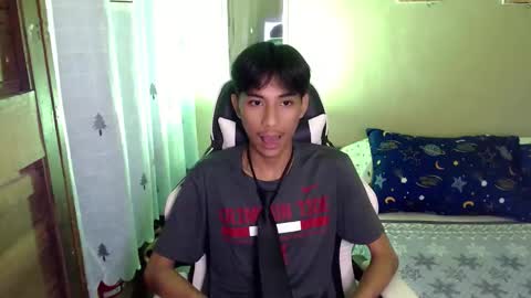 fineboii_rey18 online show from September 11, 9:08 am
