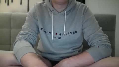 Finn online show from November 9, 7:29 pm