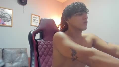 Snapshot of fire_boy69 chatting on September 14, 11:29 pm fire_boy69 online show from September 14, 11:29 pm