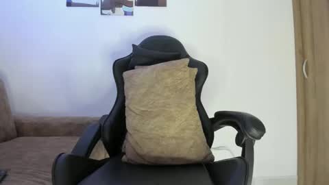 FRAIDER online show from April 13, 2:07 pm