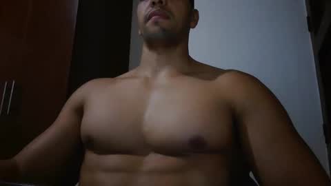 fitchestabs_69 online show from April 19, 8:44 pm