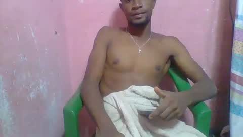 Snapshot of flavio459851 chatting on November 1, 11:25 am flavio459851 online show from November 1, 11:25 am