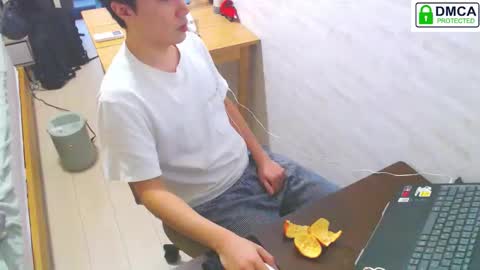 flowerbox online show from January 12, 7:45 am