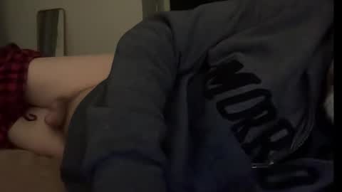 fnkywht60smthng_ online show from February 8, 8:42 am