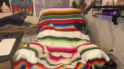 Chris online show from November 21, 8:35 am