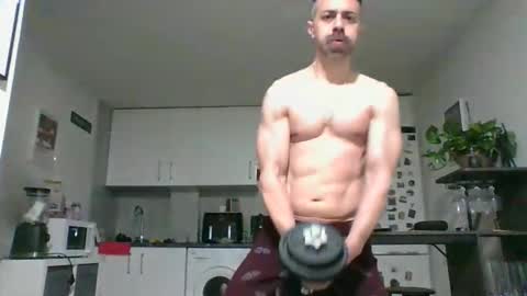 fonsi924 online show from March 15, 7:38 am