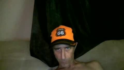 fouraide42 online show from June 5, 2:05 am