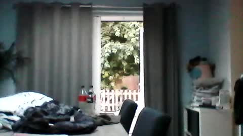foxy1985777 online show from July 10, 7:37 pm