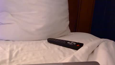 frank1026 online show from March 19, 1:42 am