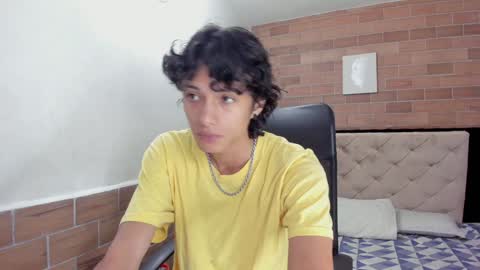   online show from January 11, 12:18 pm