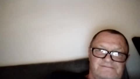 Snapshot of frauenfeind1 chatting on March 5, 7:16 am Wolfi online show from March 5, 7:16 am