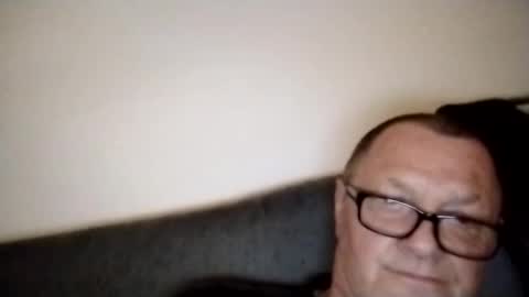 Snapshot of frauenfeind1 chatting on March 3, 7:17 am Wolfi online show from March 3, 7:17 am