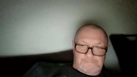 Wolfi online show from February 6, 8:33 am