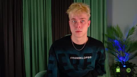 Fred online show from March 25, 8:35 pm