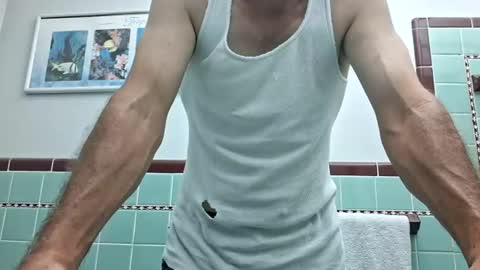 freeballz808611 online show from June 16, 3:31 am