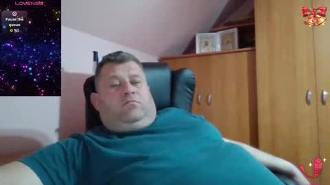 freeboy80180 online show from March 1, 6:43 pm