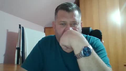 freeboy80180 online show from December 13, 7:32 pm