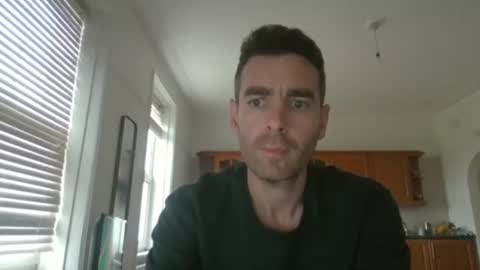 Snapshot of frenchbdmaninlondon chatting on October 8, 12:20 pm Horny Paul online show from October 8, 12:20 pm