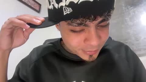 freyva_ online show from December 20, 2:29 am