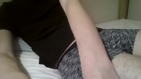 Snapshot of friendly_frank_18 chatting on February 25, 9:46 pm friendly_frank_18 online show from February 25, 9:46 pm