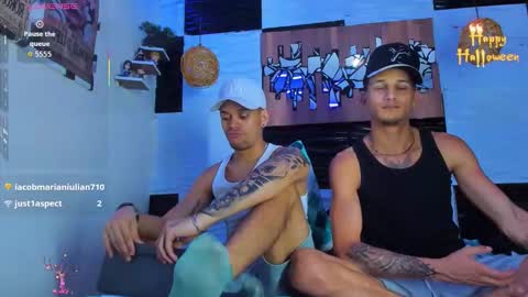 Adam y pitter online show from November 11, 11:32 pm