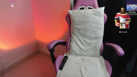 Noface -IDEPENDENT MODEL- online show from February 11, 9:53 pm