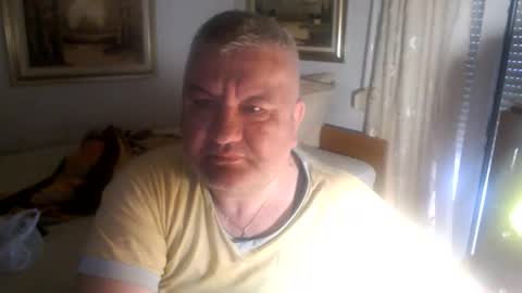 fukingcrazy online show from June 1, 5:19 am